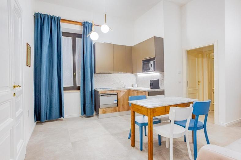 Villino Mari Camere Con Parcheggio Privato Gratuito Асколи-Пичено Экстерьер фото
