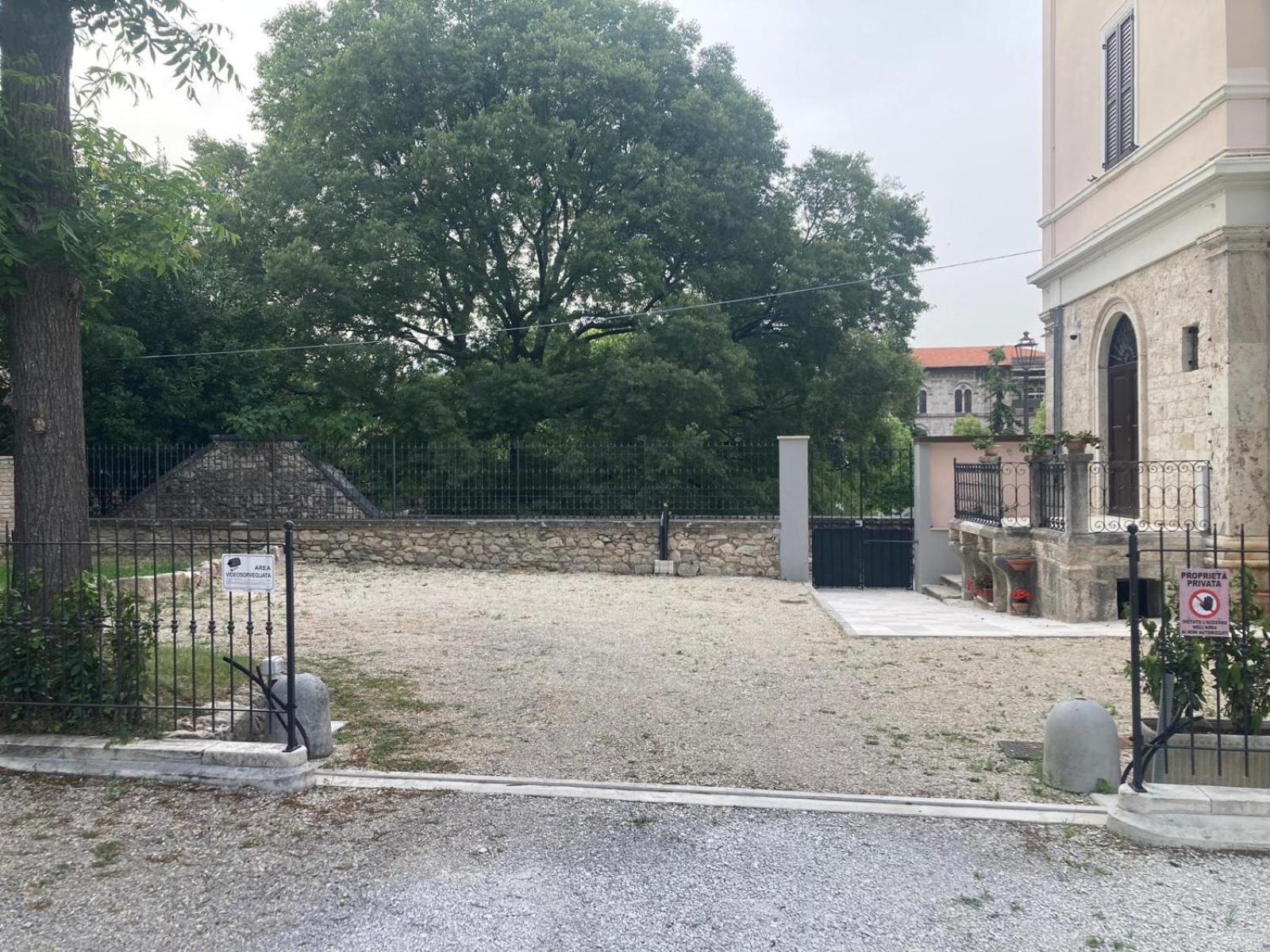 Villino Mari Camere Con Parcheggio Privato Gratuito Асколи-Пичено Экстерьер фото